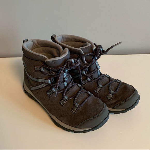 Columbia Winter Boots - Picture 1 of 7